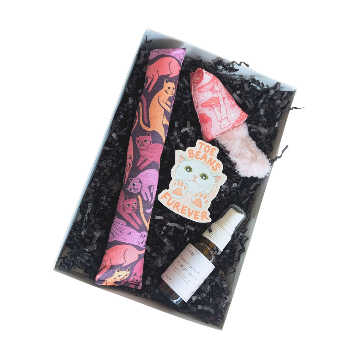The Pounce Pack | Cat Lady Surprise! – Janery